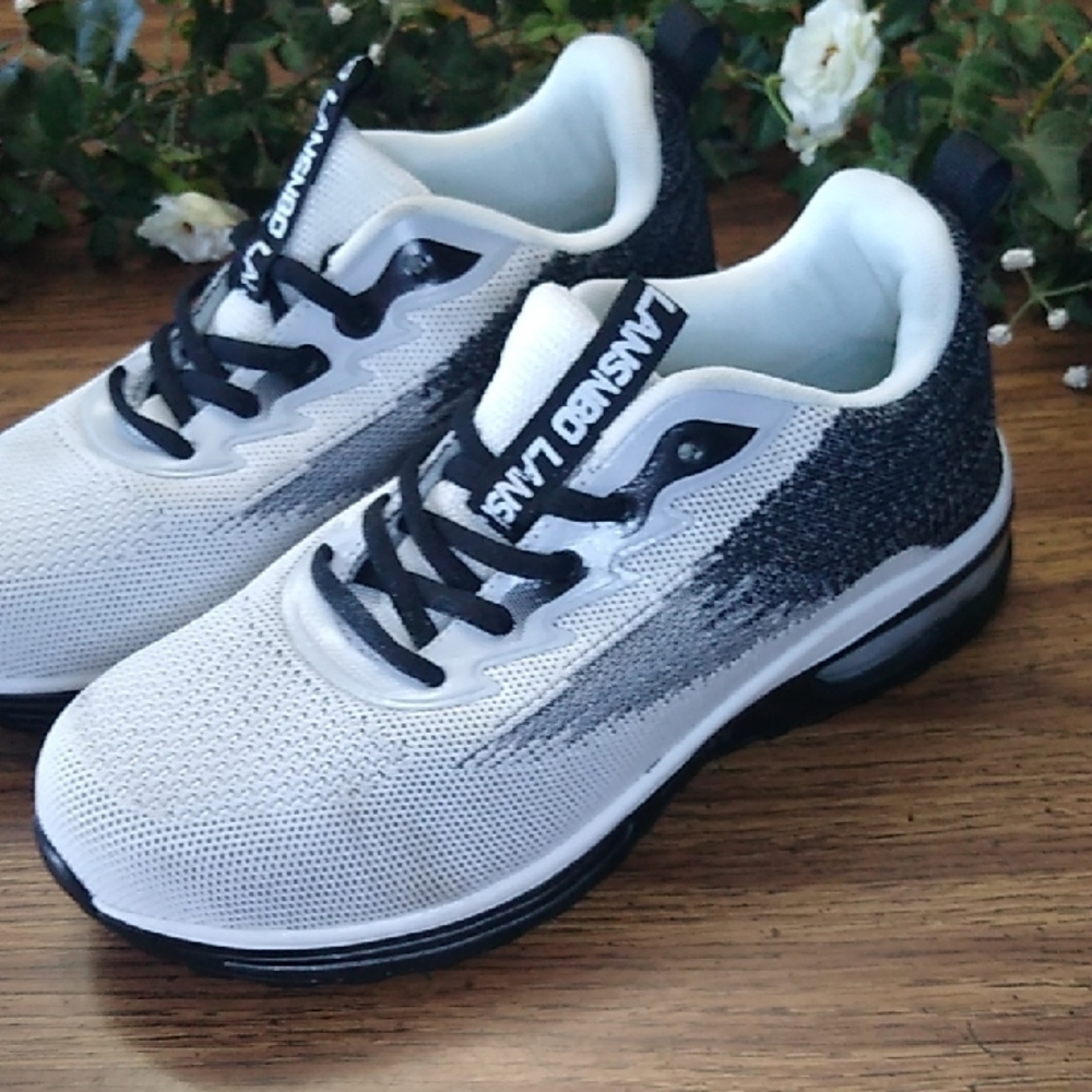 Lansino White and Black Sneakers EU 38 Women's 7.5/ Mens 5.5